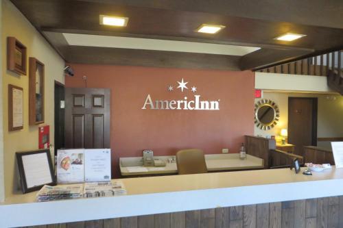 Hotel Americinn Forest Lake