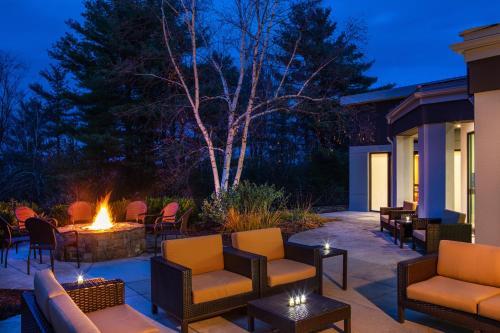 Hotel Courtyard Burlington Taft Corners