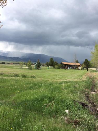 Pine Creek Cabin Livingston Montana