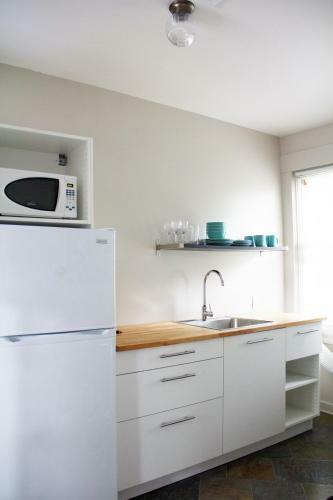 Hostal Homestead Inn Guest House