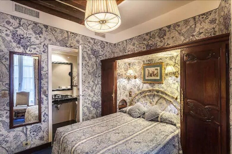 Hotel Saint Germain Des Pr�s