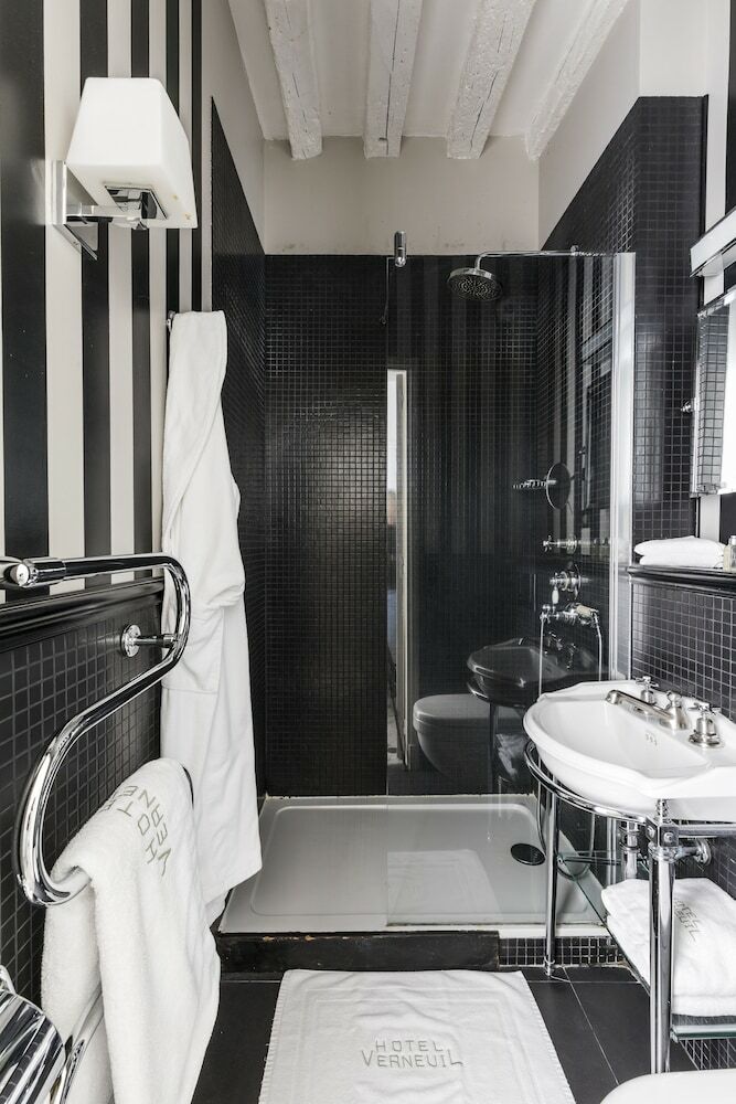 Hotel Verneuil