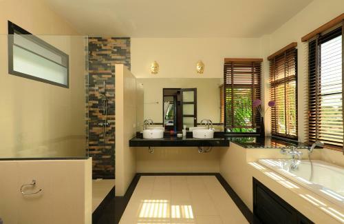 Villa Awhero By Tropiclook