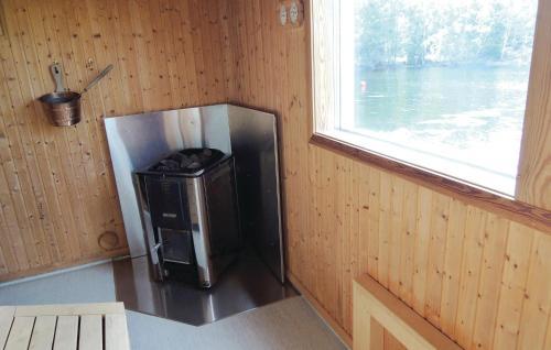 Holiday Home Laxforsen �lvs�kersv. Kungsbacka