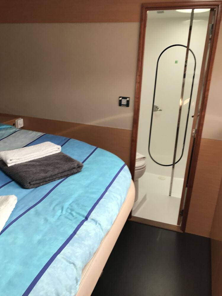 Floatinn Boat-bnb