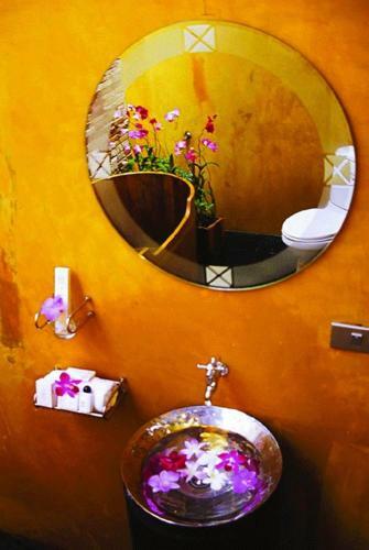 Hotel Keereeta Resort & Spa