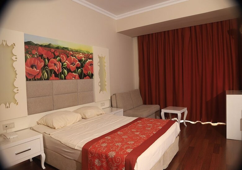 Grand Mir' Amor Hotel