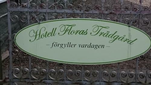 Hostal Hotell Floras Tr�dg�rd