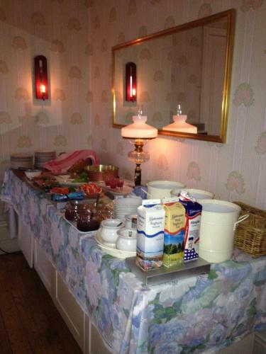 Hostal Hotell Floras Tr�dg�rd