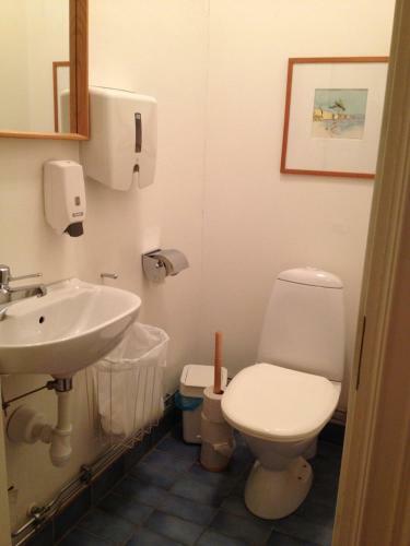 Hostal Hotell Floras Tr�dg�rd