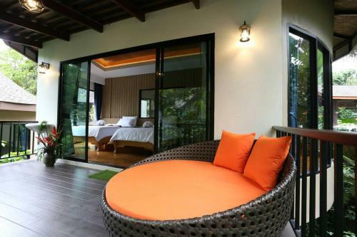 Hotel Rock And Tree House Resort