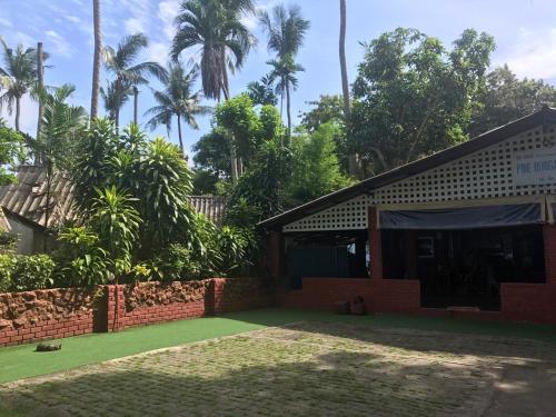 Hotel Pine Bungalow Krabi