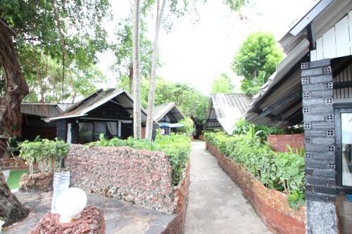Hotel Pine Bungalow Krabi