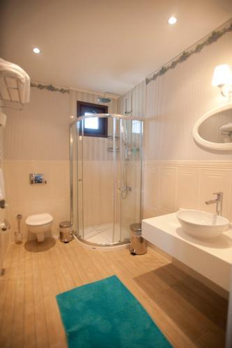 Riva's Club Hotel