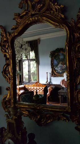 Hostal Romantic Chateau Krasna Lipa