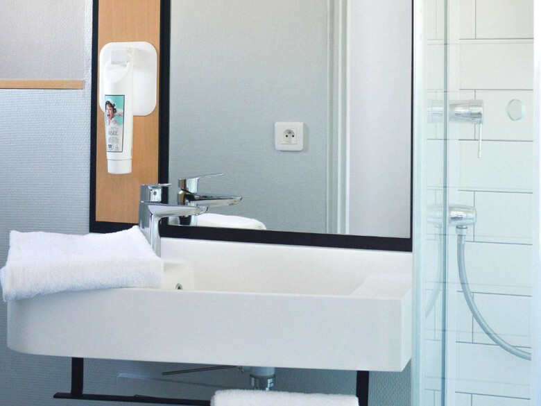 Hotel Ibis Paris Tour Eiffel Cambronne 15�me