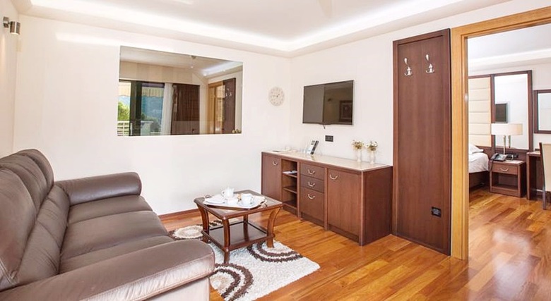 Hotel More