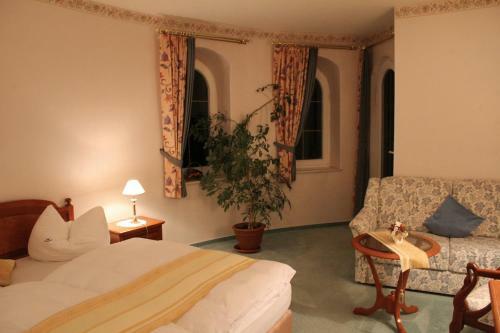 Hotel Und Restaurant Waldschl�sschen