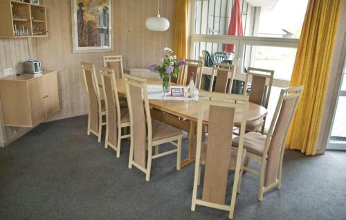 Holiday Home Nordseebad Otterndorf J