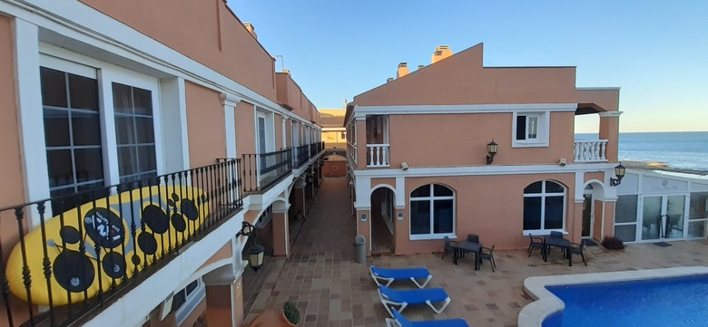Aparthotel Lloyds Beach Club