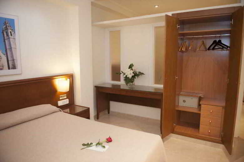 Aparthotel Lloyds Beach Club