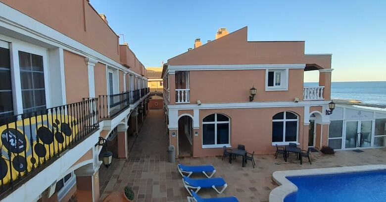 Aparthotel Lloyds Beach Club