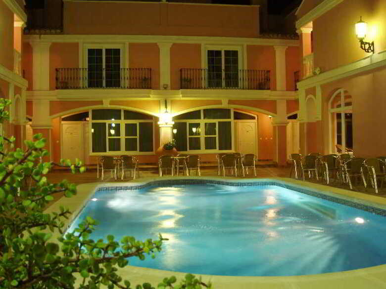 Aparthotel Lloyds Beach Club