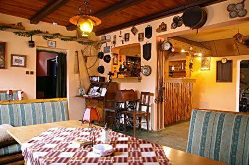 Hostal Penzion Mansk� Dv?r