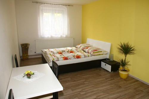 Hostal Penzion Zahr�dka