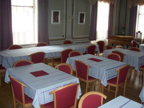 Hostal Pension Z�mek Rudn�k