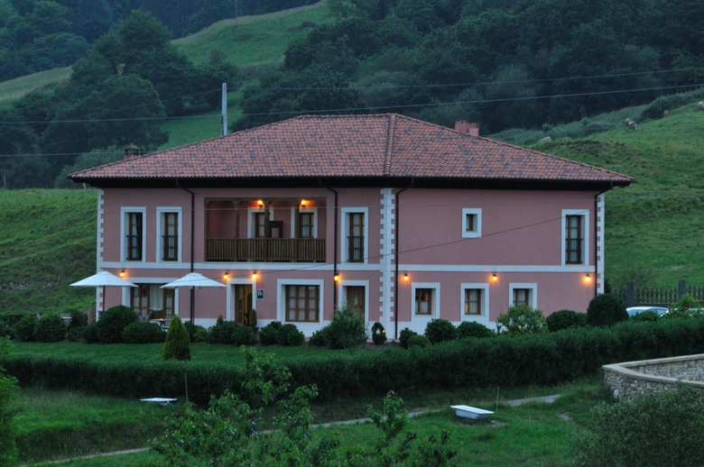 Hotel Puerta Del Oriente