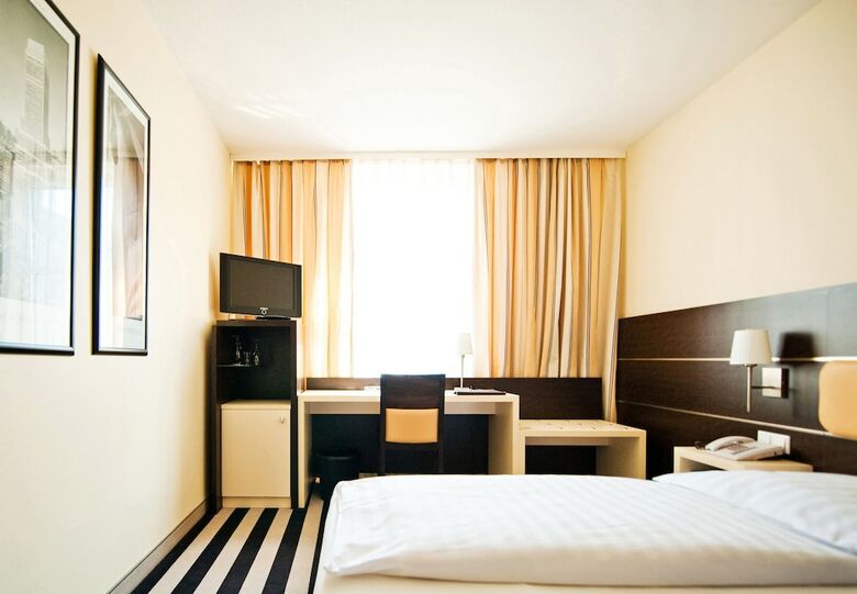 Hotel Bristol
