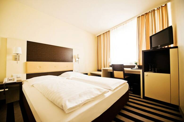 Hotel Bristol