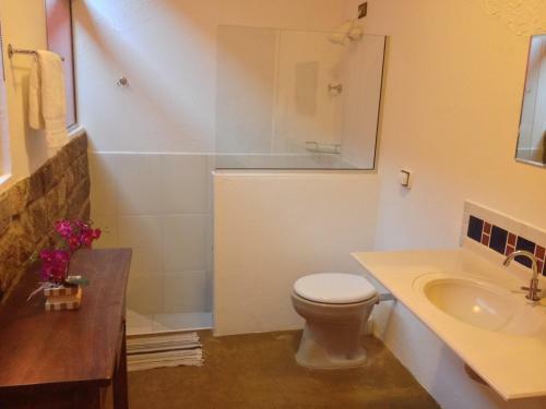 Hostal Encantos Do Vale Pousada E Spa Cultural