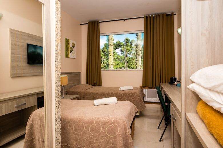 Hotel Golden Park Campos