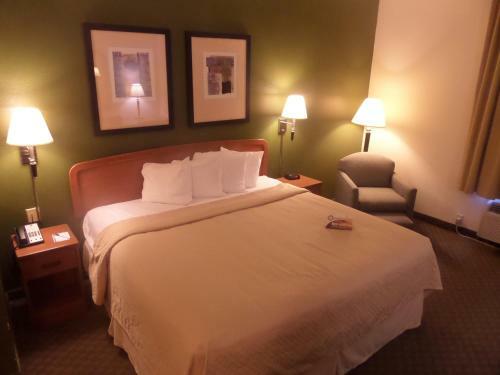 Hotel Quality Inn & Suites