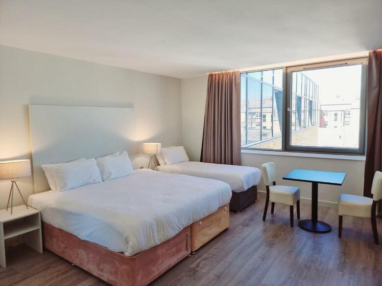 Aparthotel Axiom Park Hotel