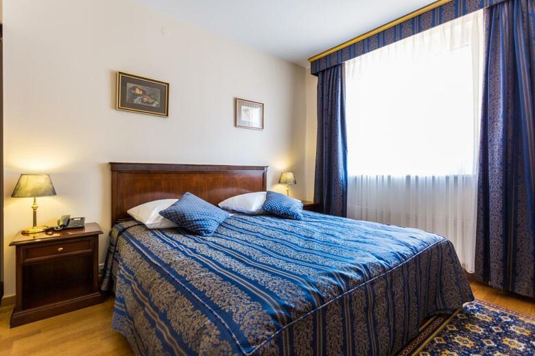 Hotel Qubus