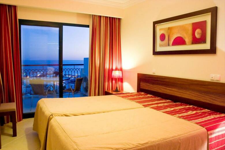 Hotel Cerro Mar Garden