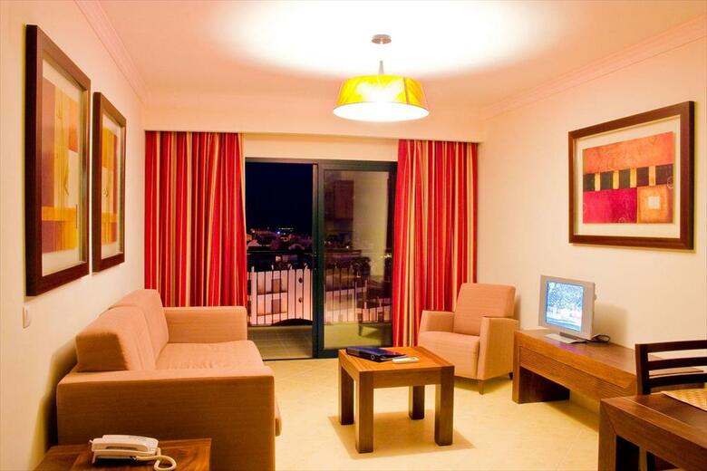 Hotel Cerro Mar Garden