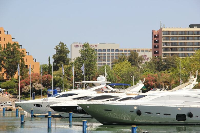 Vilamoura Beach Hotel