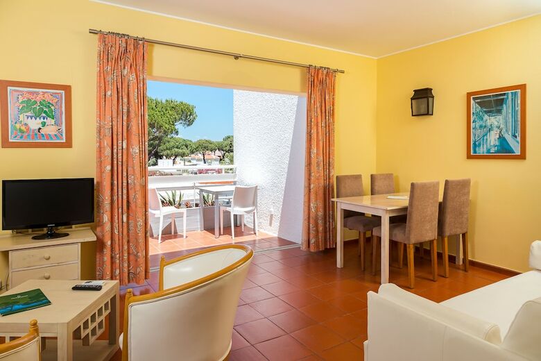 Hotel Pinhal Da Marina