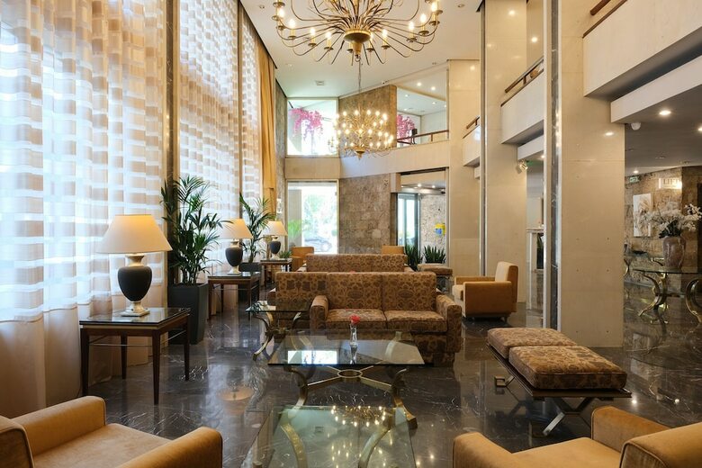 Best Western Ilisia Hotel
