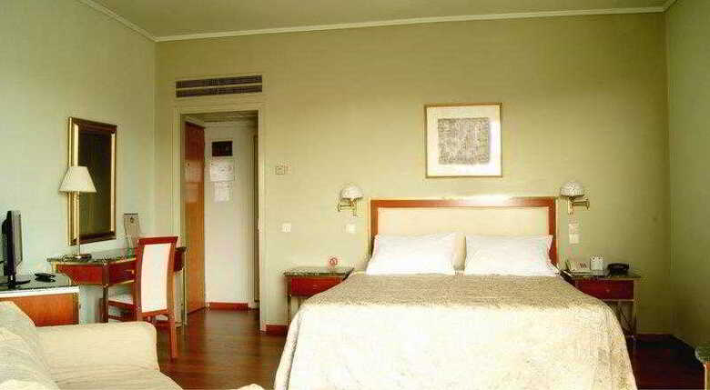Best Western Ilisia Hotel