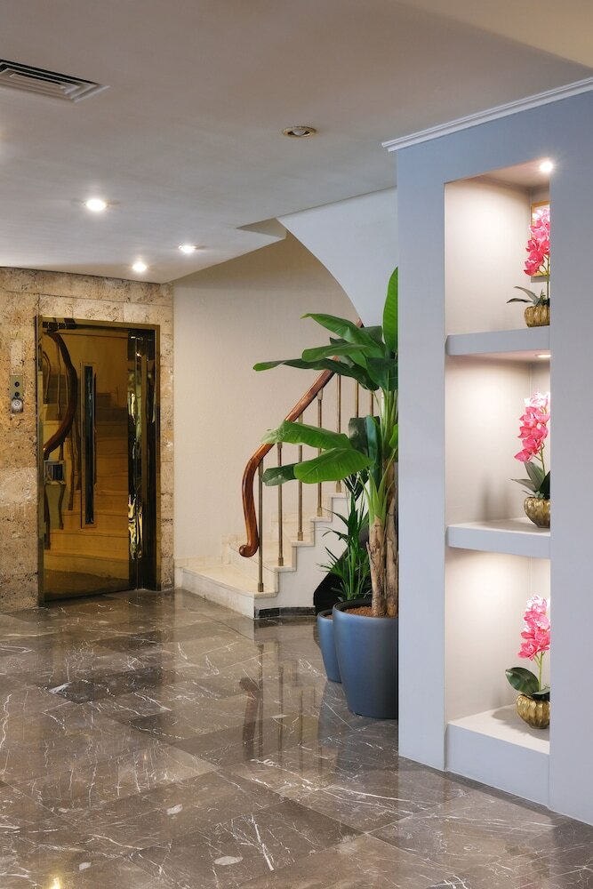 Best Western Ilisia Hotel