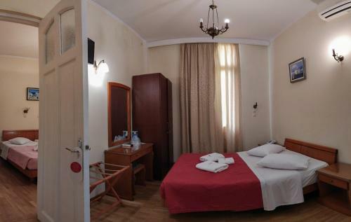 Hotel Cecil