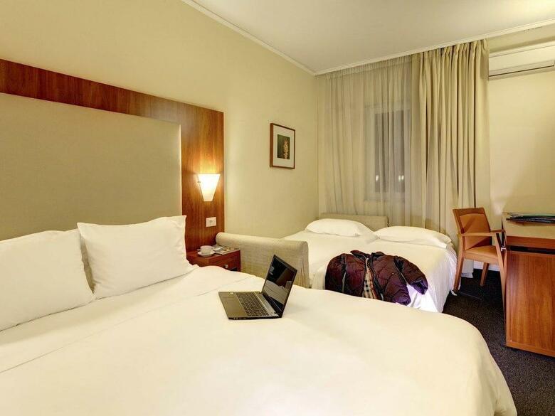Hotel Polis Grand