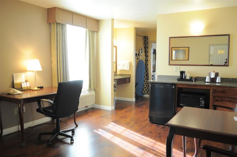 Hotel Best Western Plus John Jay Inn & Suites