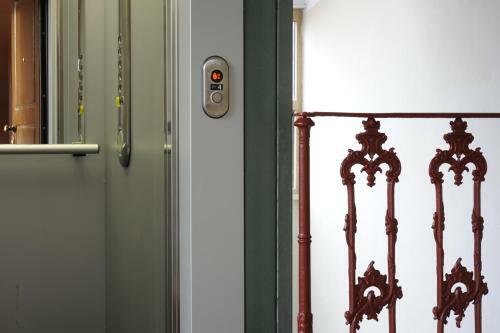 Hostal Piazza Azuni 18