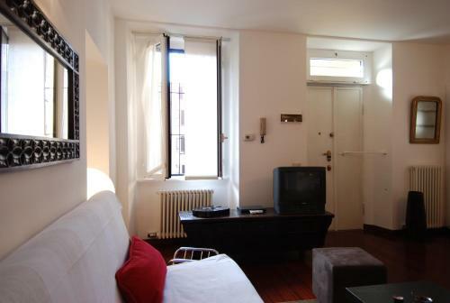 Amerigo Vespucci Halldis Apartments